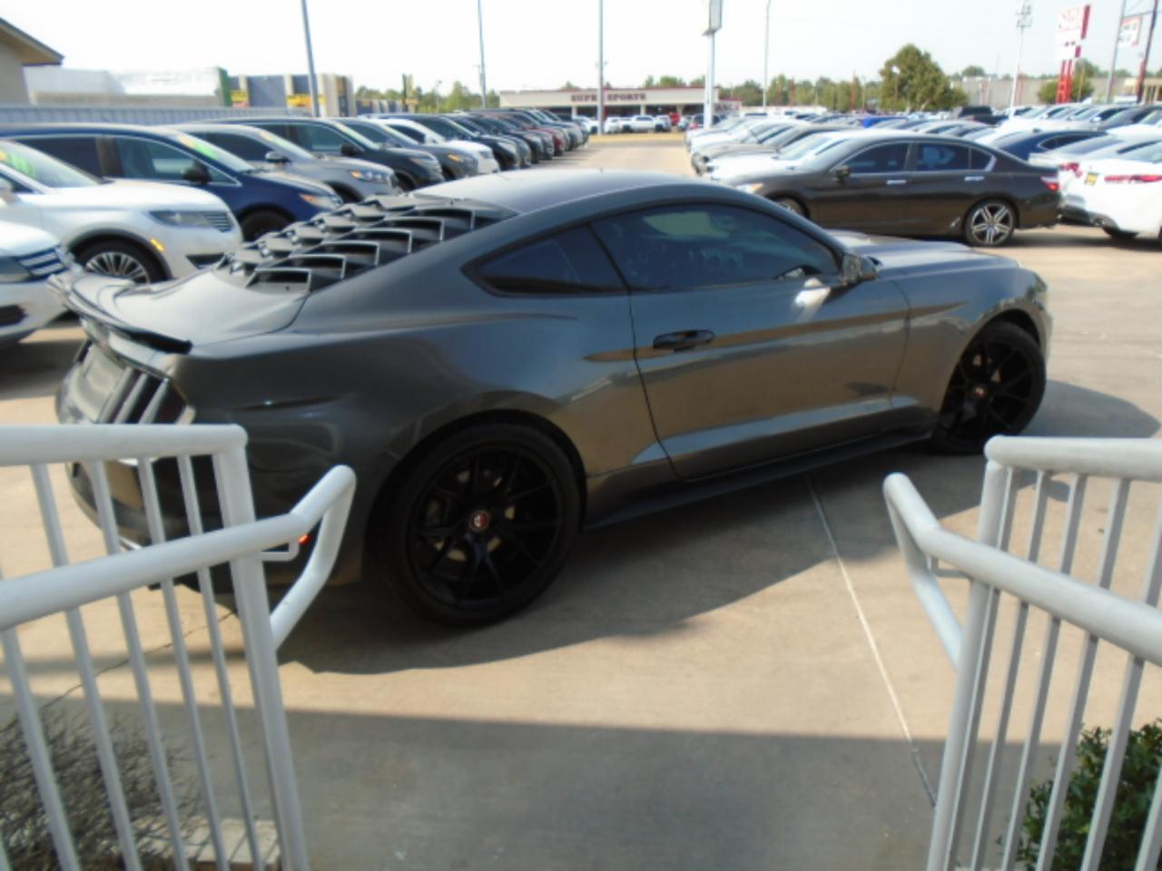 Ford Mustang V6 Coupe 2015