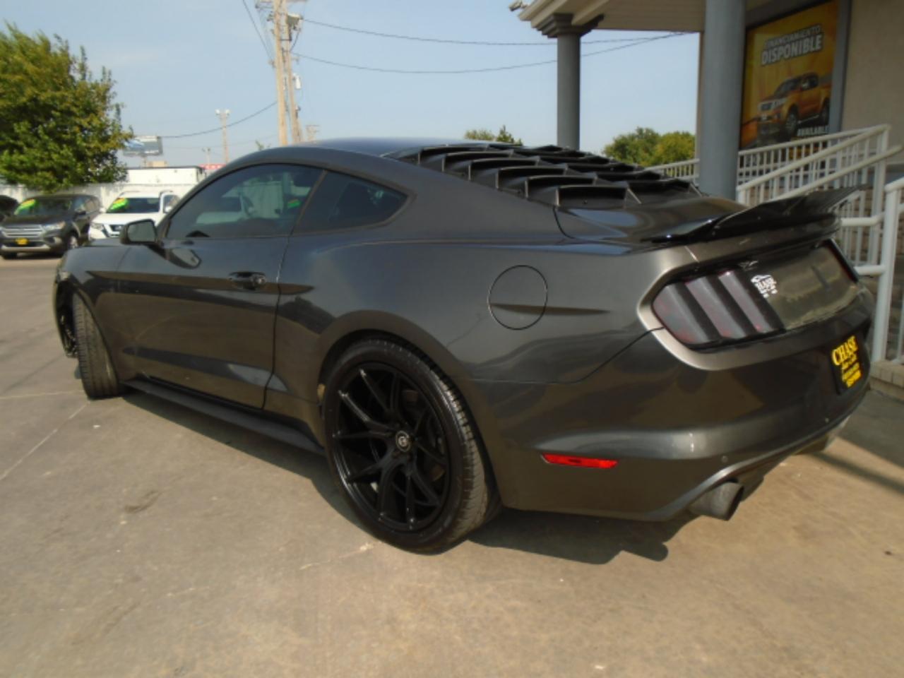 Ford Mustang V6 Coupe 2015