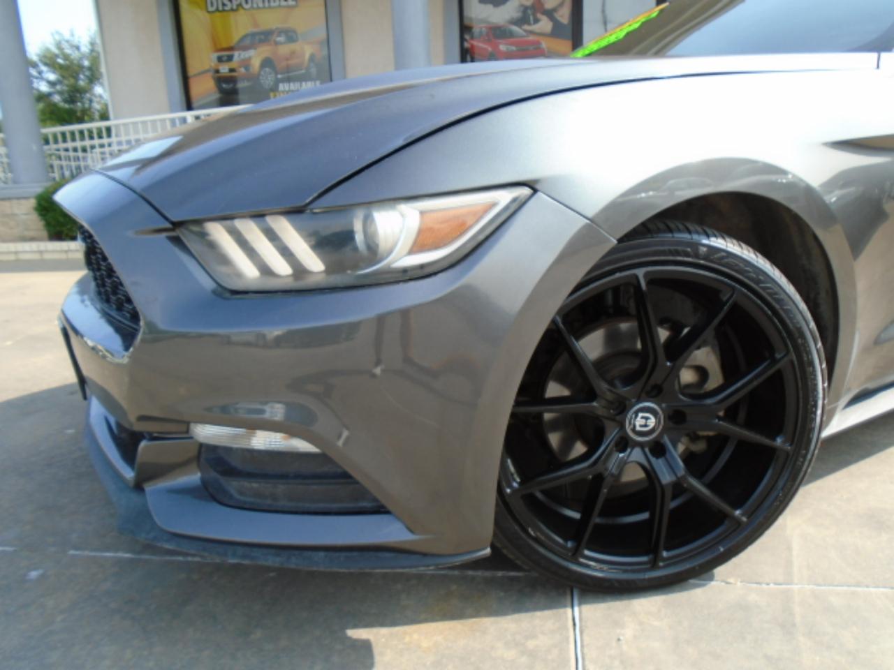 Ford Mustang V6 Coupe 2015