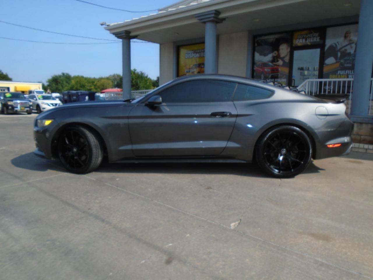 Ford Mustang V6 Coupe 2015