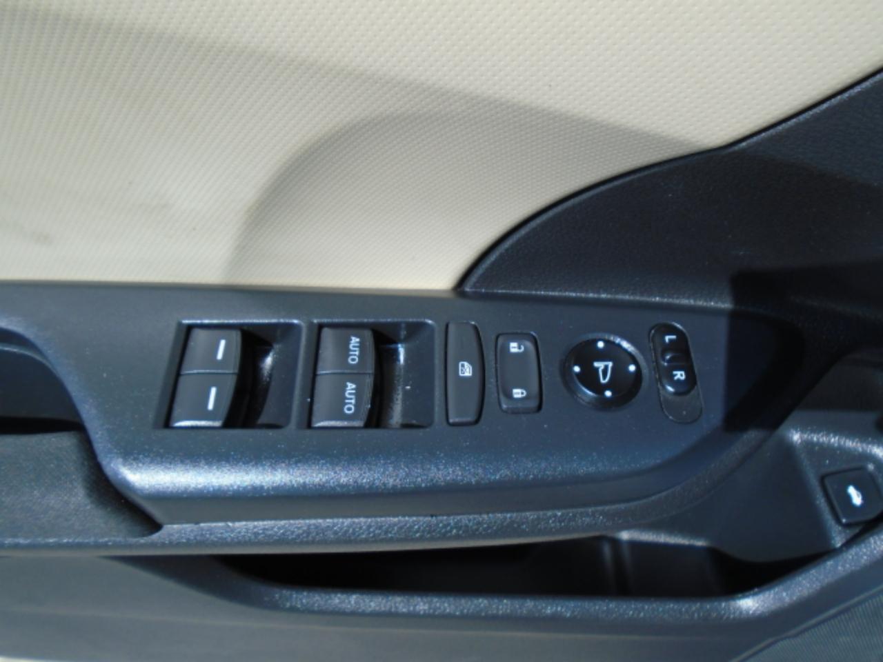 Honda Civic LX Sedan CVT 2016