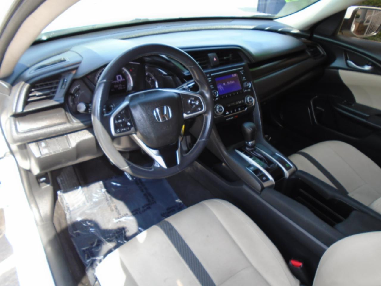 Honda Civic LX Sedan CVT 2016