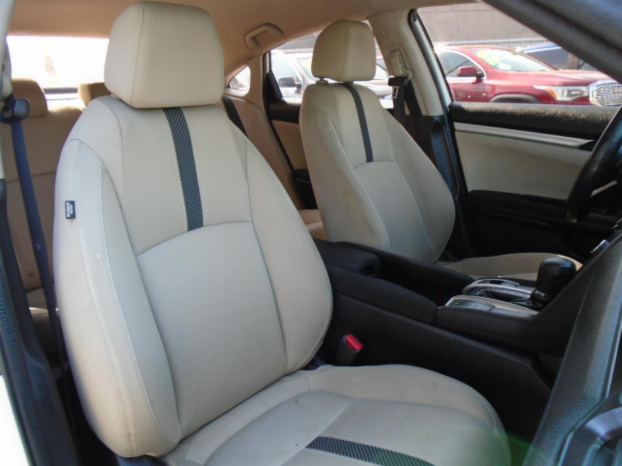 Honda Civic LX Sedan CVT 2016