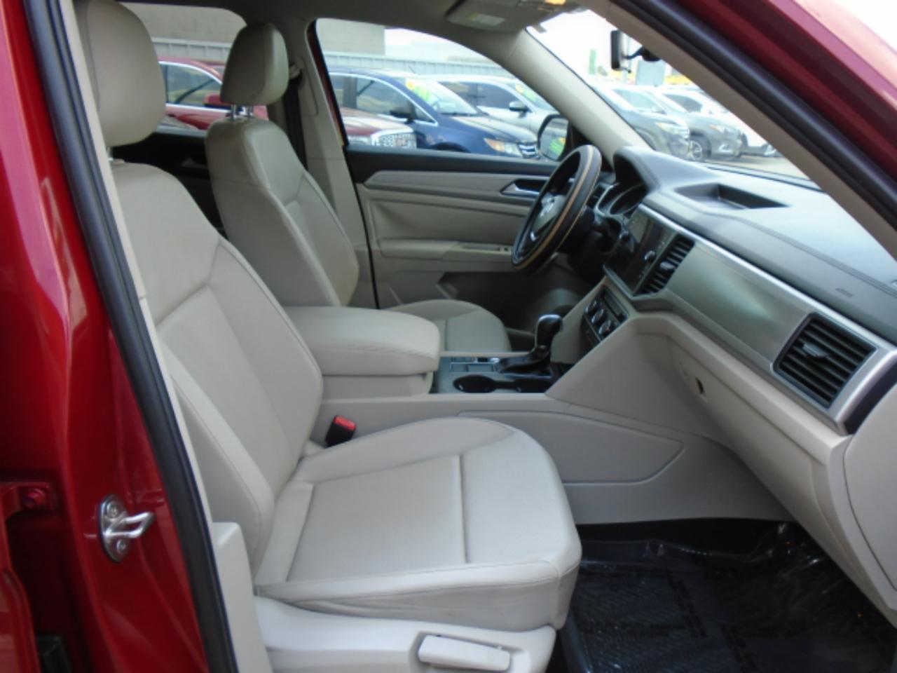Volkswagen Atlas V6 SE 2018