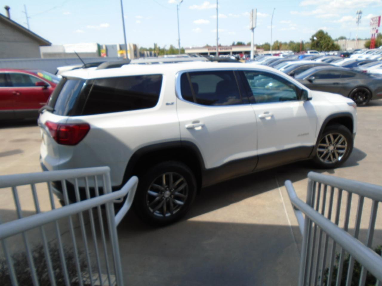 GMC Acadia SLT-1 FWD 2017