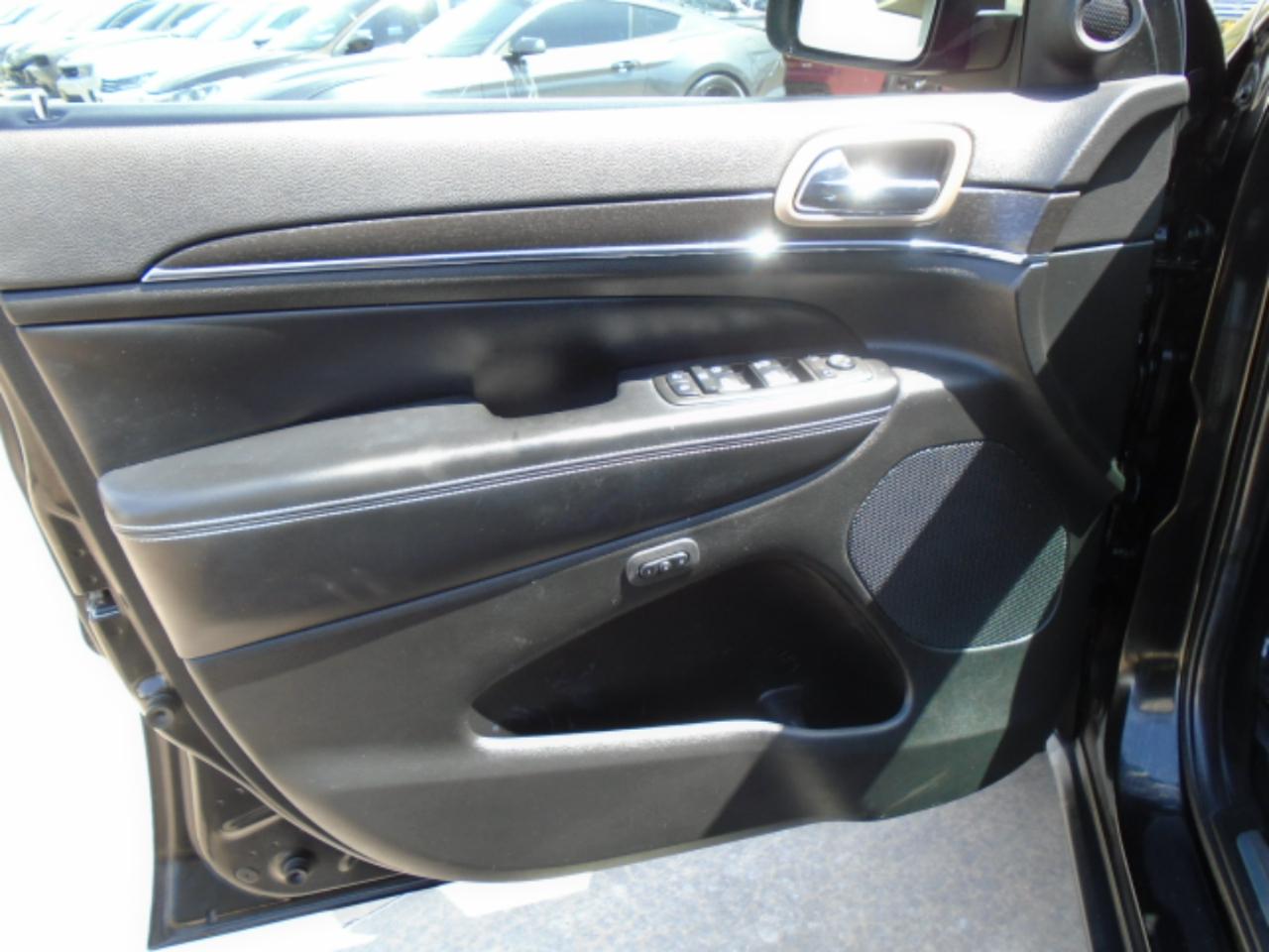 Jeep Grand Cherokee Limited 2WD 2015