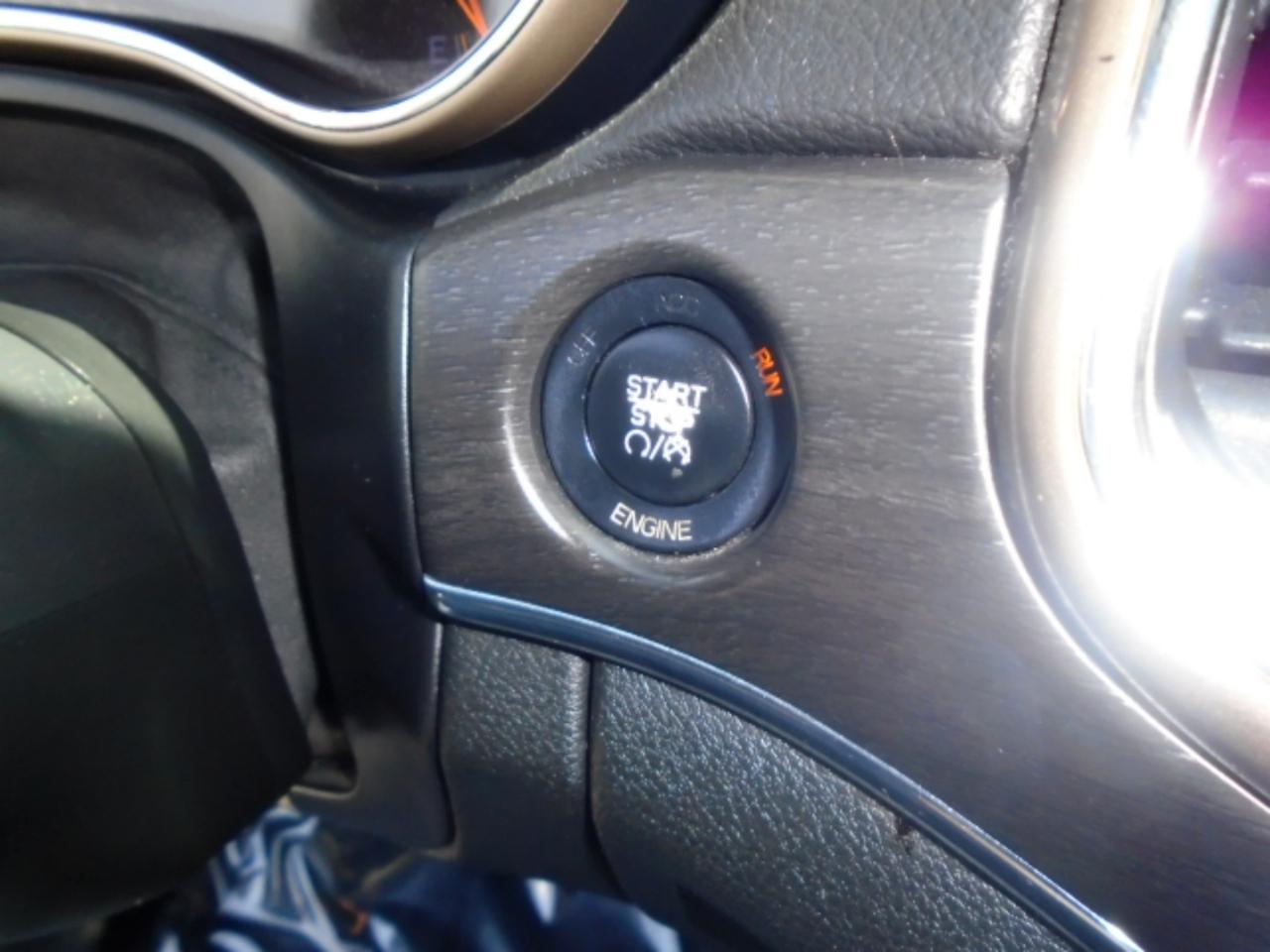 Jeep Grand Cherokee Limited 2WD 2015