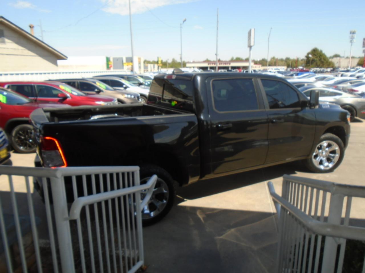 RAM 1500 Big Horn Crew Cab SWB 4WD 2020