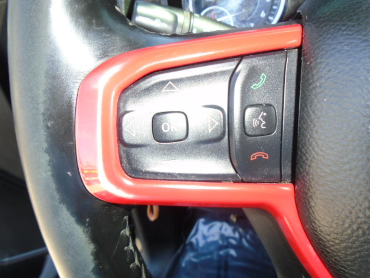 RAM 1500 Big Horn Crew Cab SWB 4WD 2020