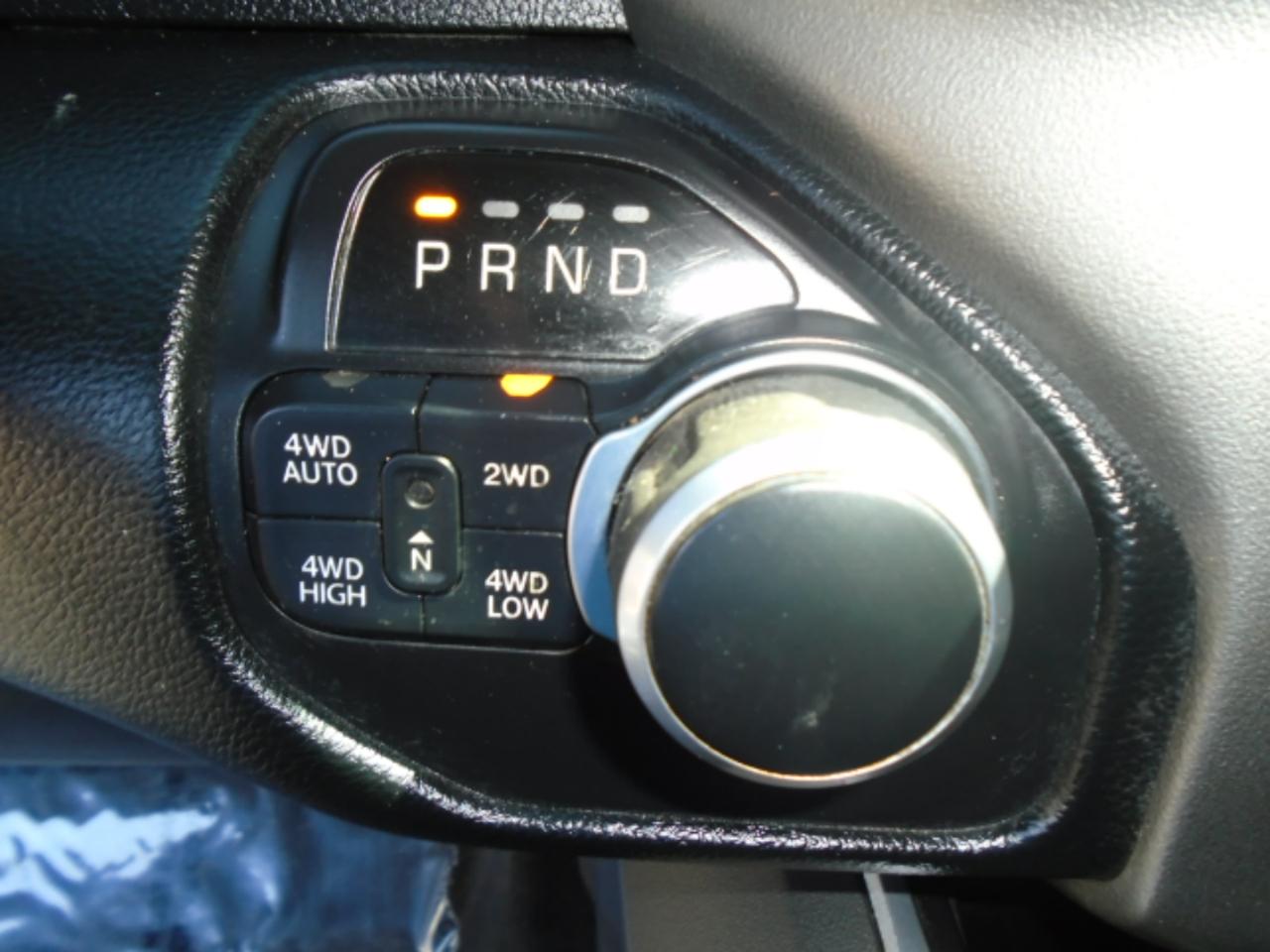 RAM 1500 Big Horn Crew Cab SWB 4WD 2020