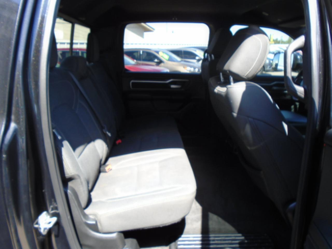 RAM 1500 Big Horn Crew Cab SWB 4WD 2020