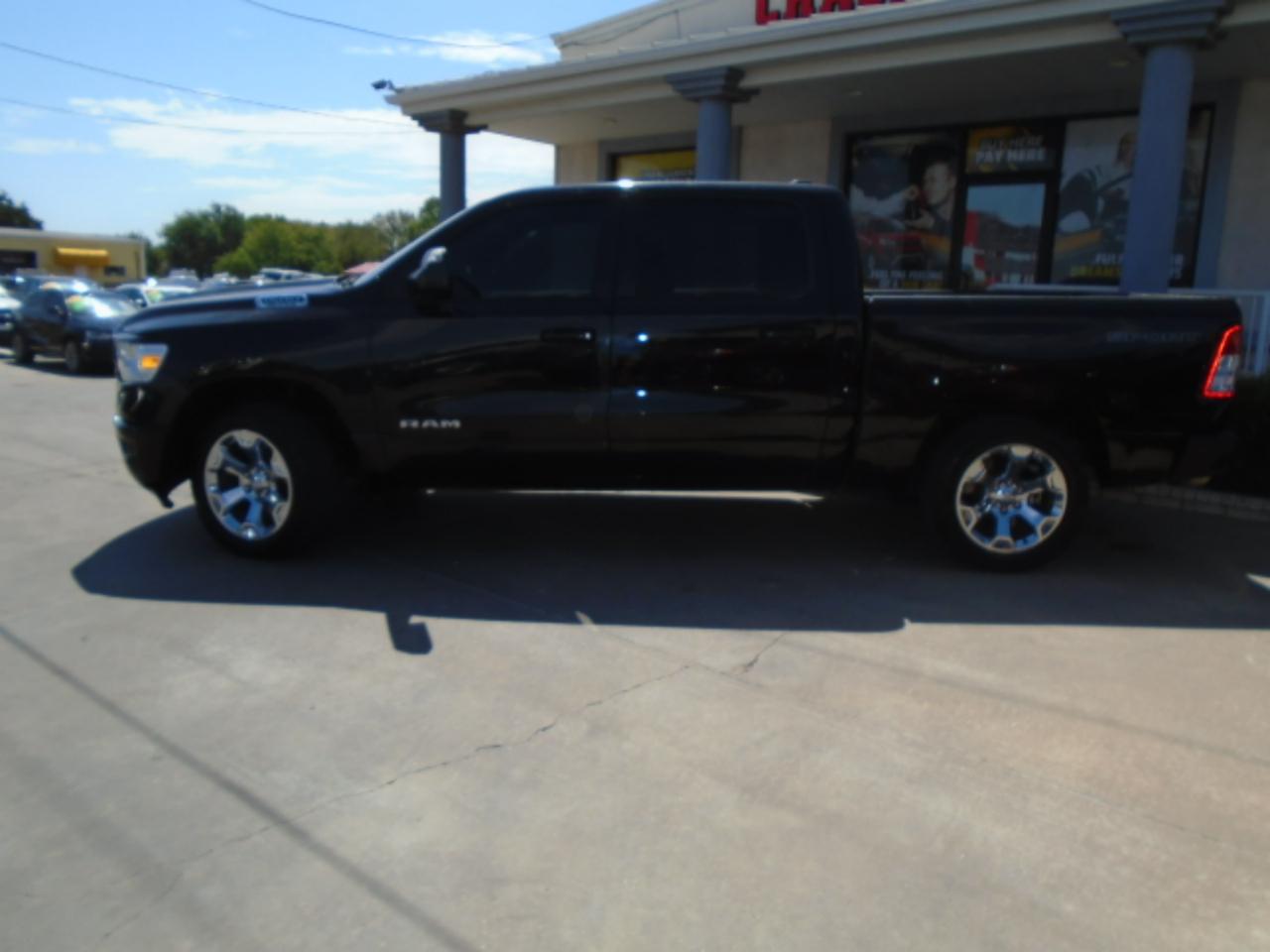 RAM 1500 Big Horn Crew Cab SWB 4WD 2020