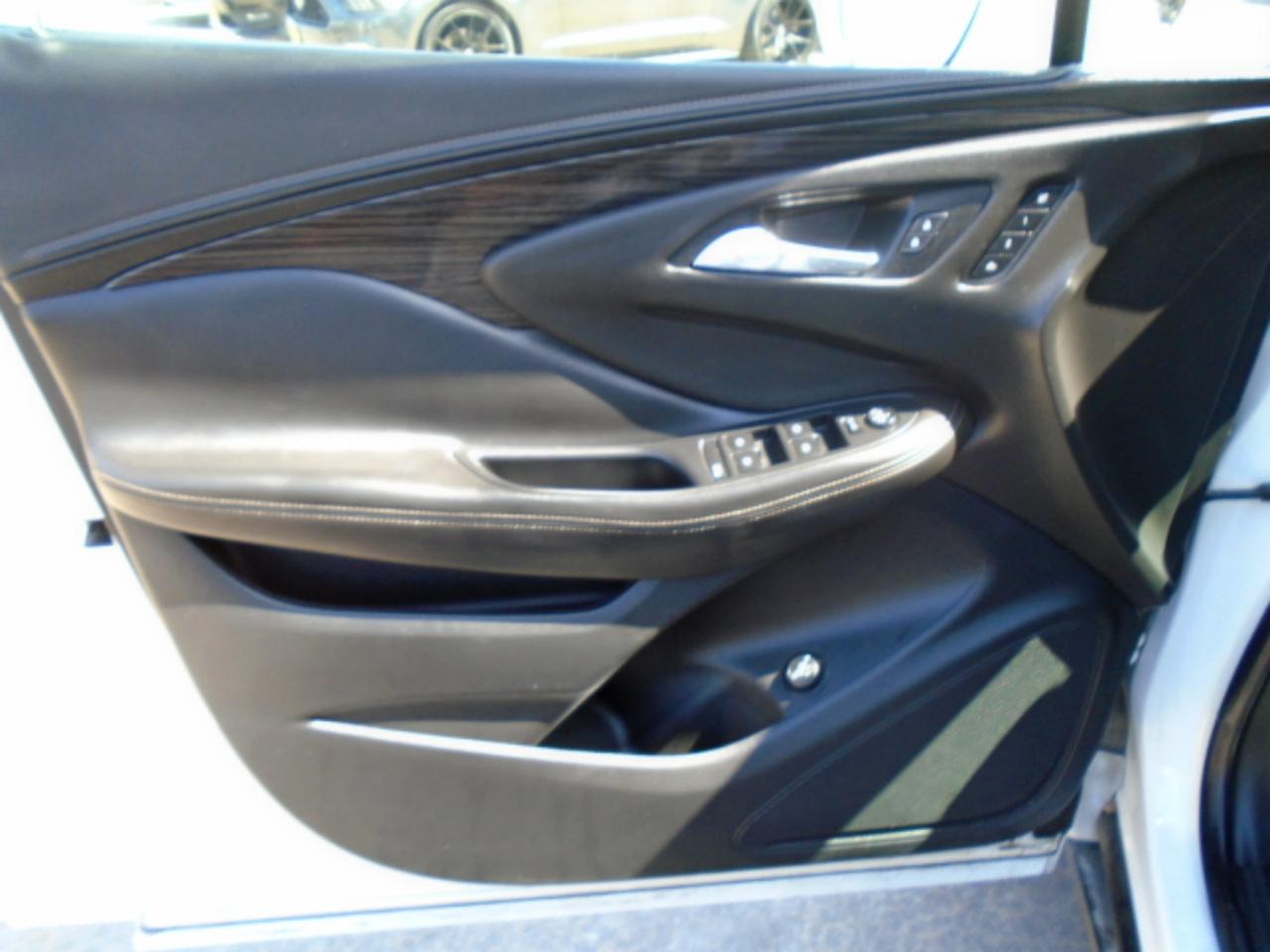 Buick Envision Essense 2017