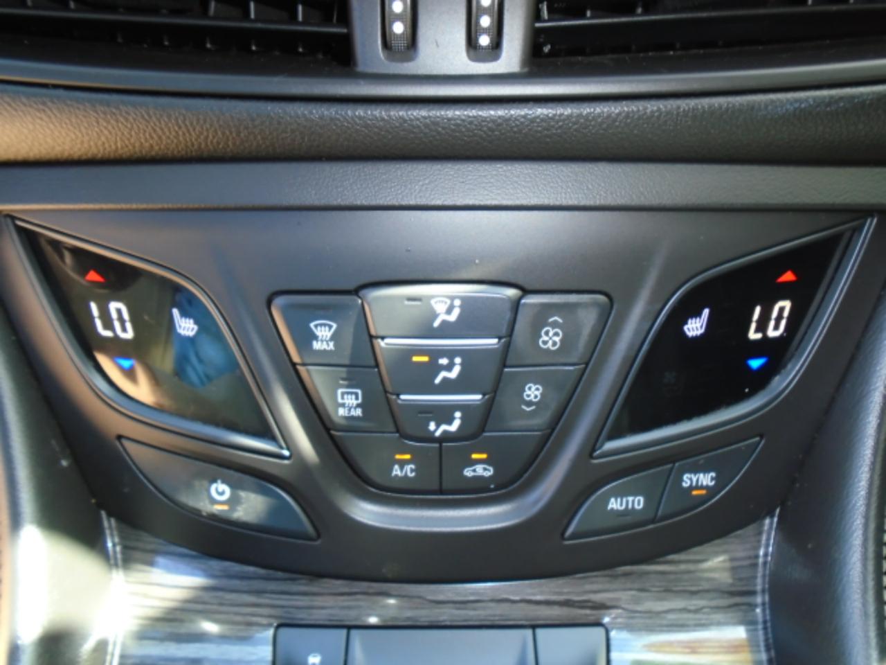 Buick Envision Essense 2017