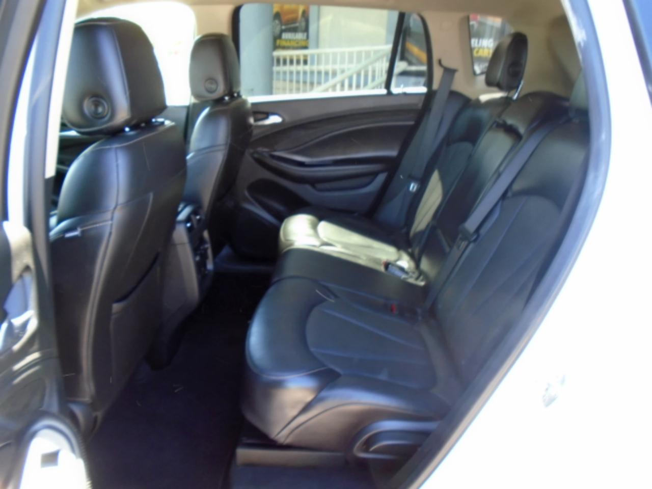 Buick Envision Essense 2017