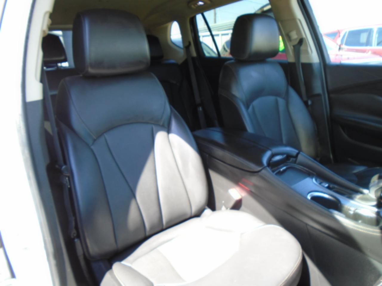 Buick Envision Essense 2017