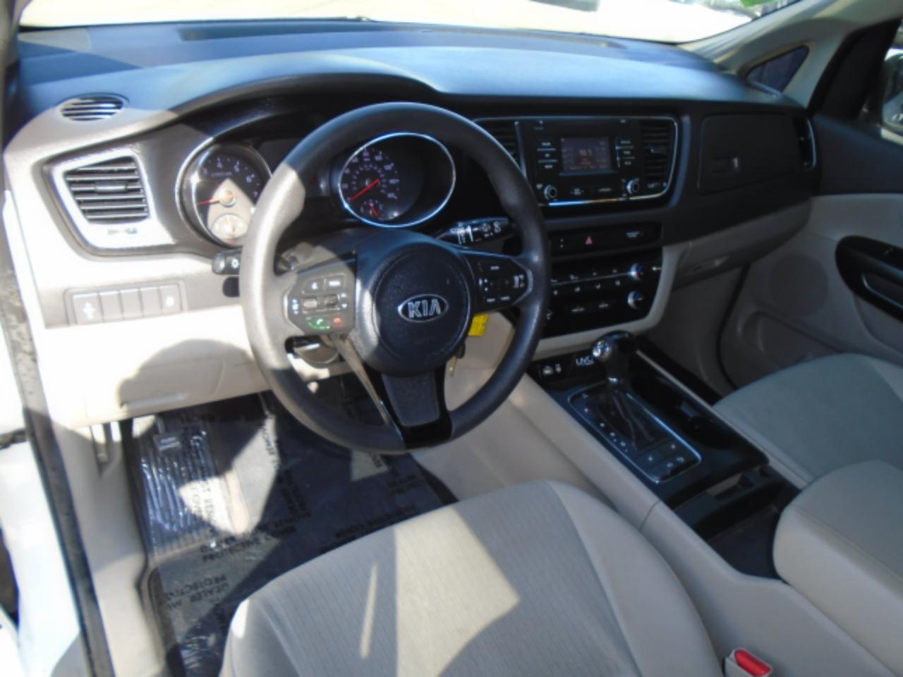 Kia Sedona LX 2016