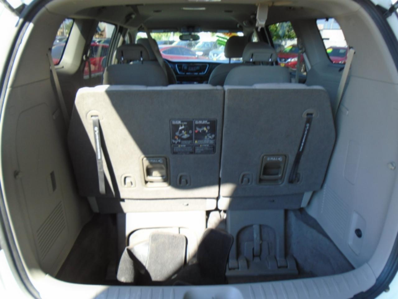 Kia Sedona LX 2016