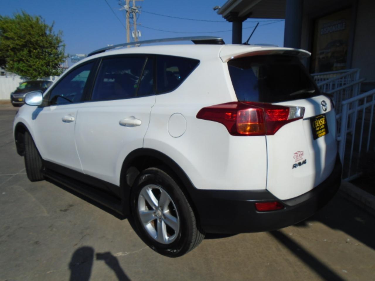 Toyota RAV4 XLE FWD 2014