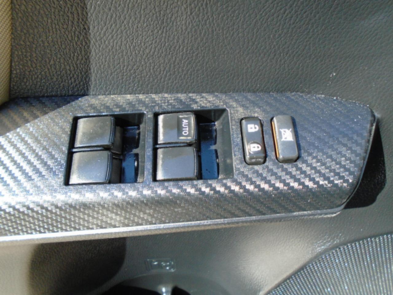 Toyota RAV4 XLE FWD 2014