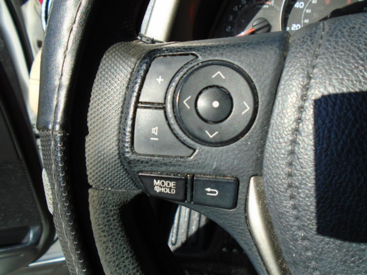 Toyota RAV4 XLE FWD 2014