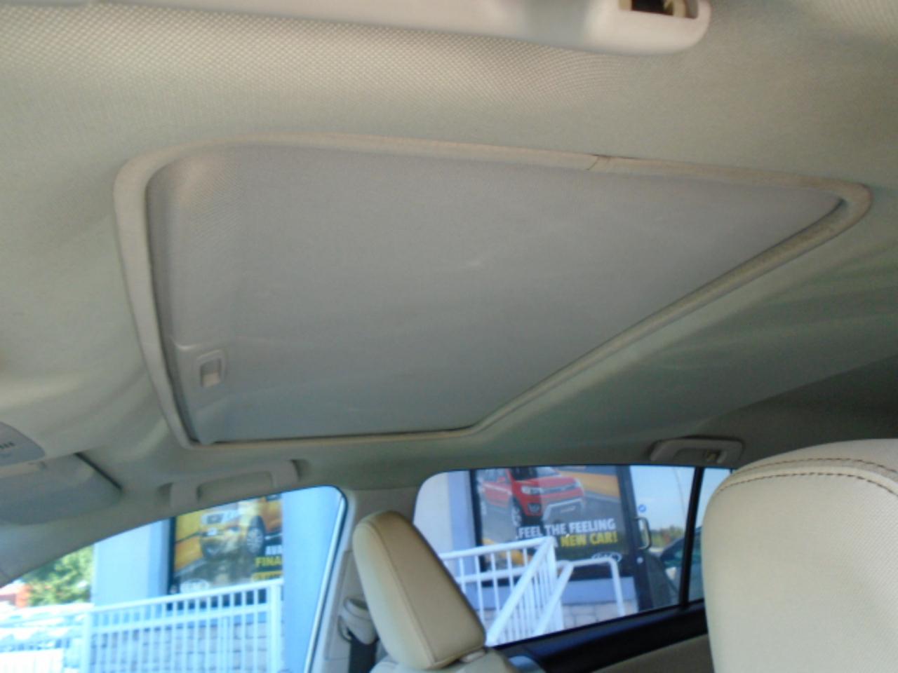 Toyota RAV4 XLE FWD 2014