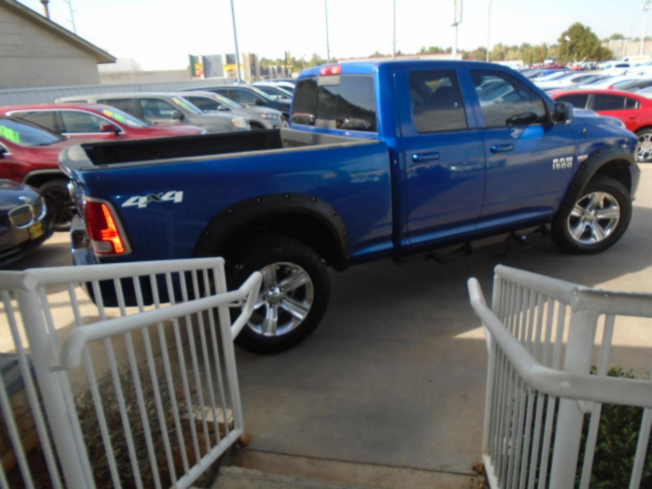 RAM 1500 Sport Quad Cab 4WD 2015