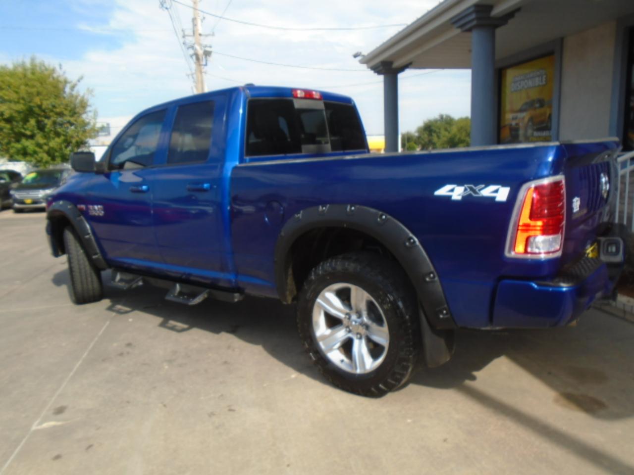 RAM 1500 Sport Quad Cab 4WD 2015