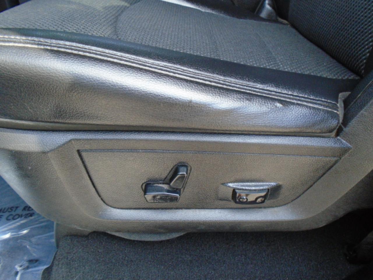 RAM 1500 Sport Quad Cab 4WD 2015