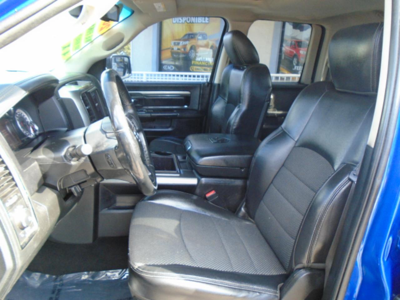 RAM 1500 Sport Quad Cab 4WD 2015
