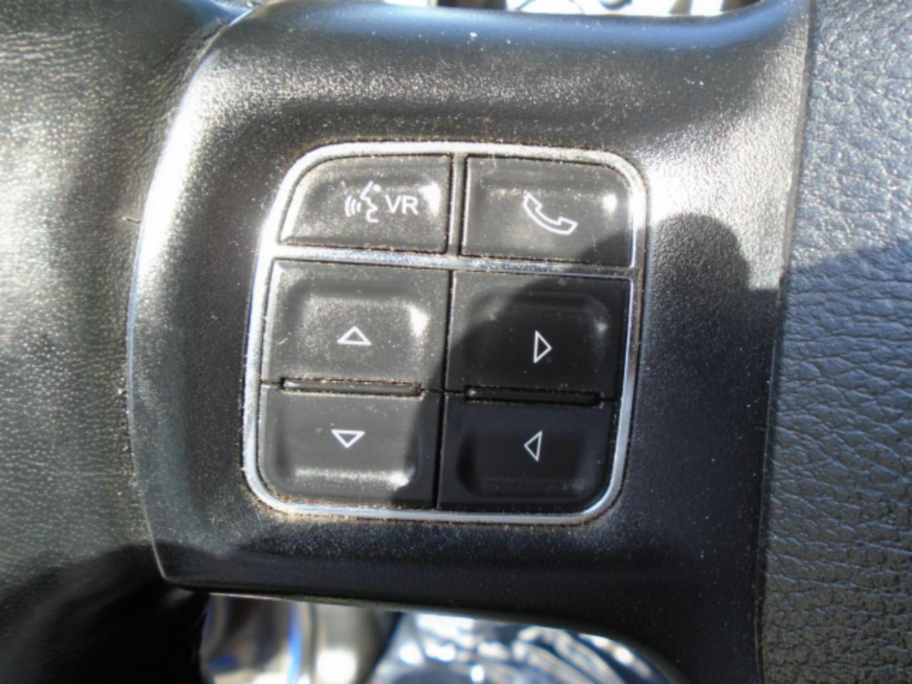 RAM 1500 Sport Quad Cab 4WD 2015