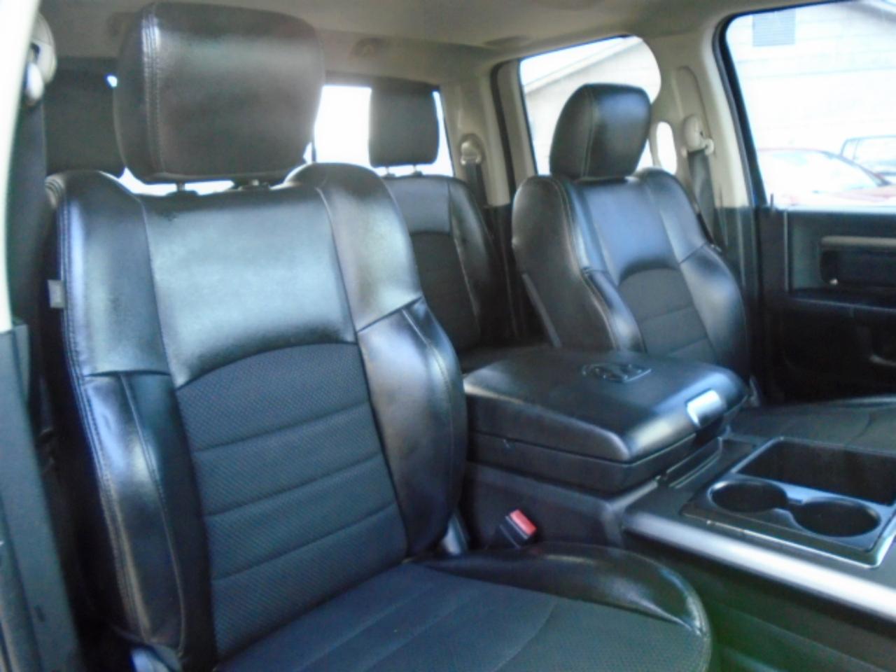 RAM 1500 Sport Quad Cab 4WD 2015