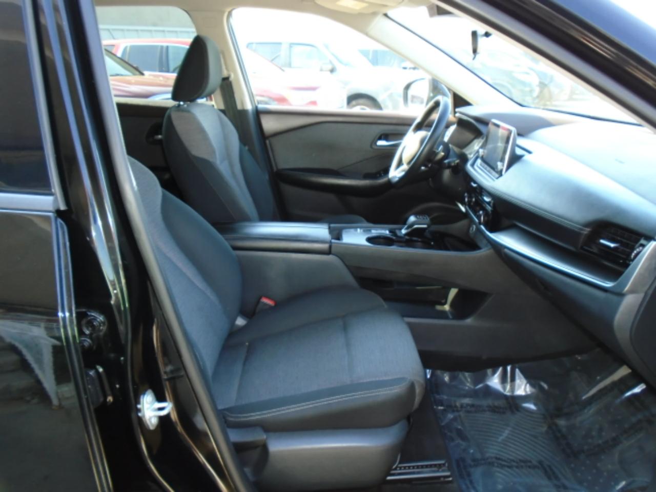 Nissan Rogue SV 2021