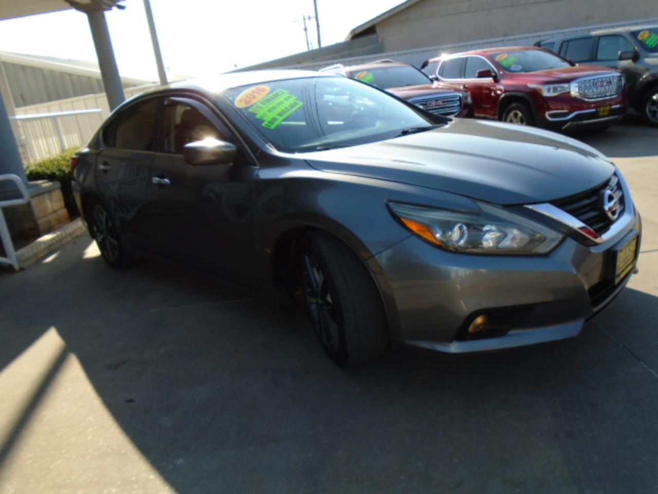 Nissan Altima 2.5 SR 2016