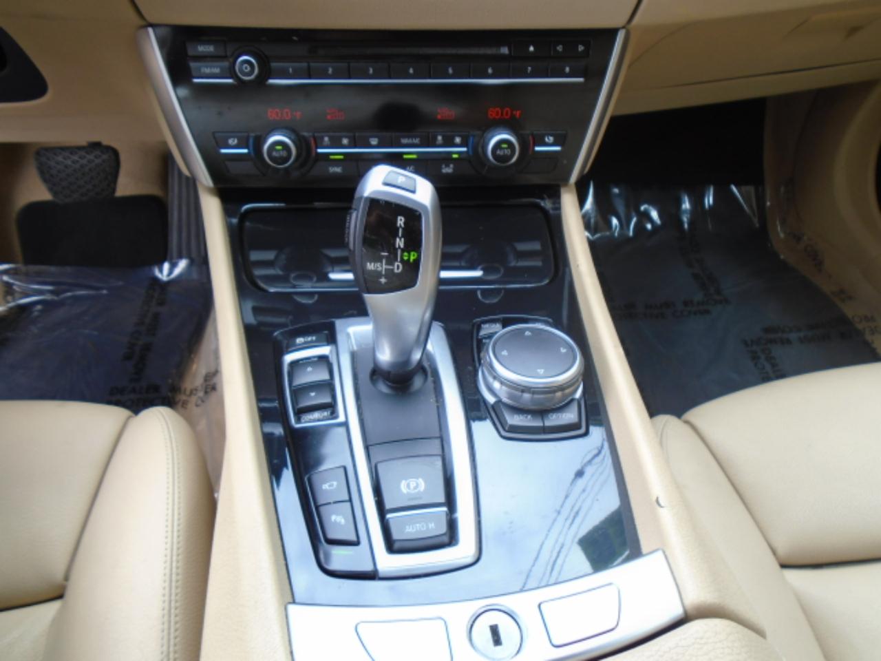 BMW 5-Series Gran Turismo 535i 2016