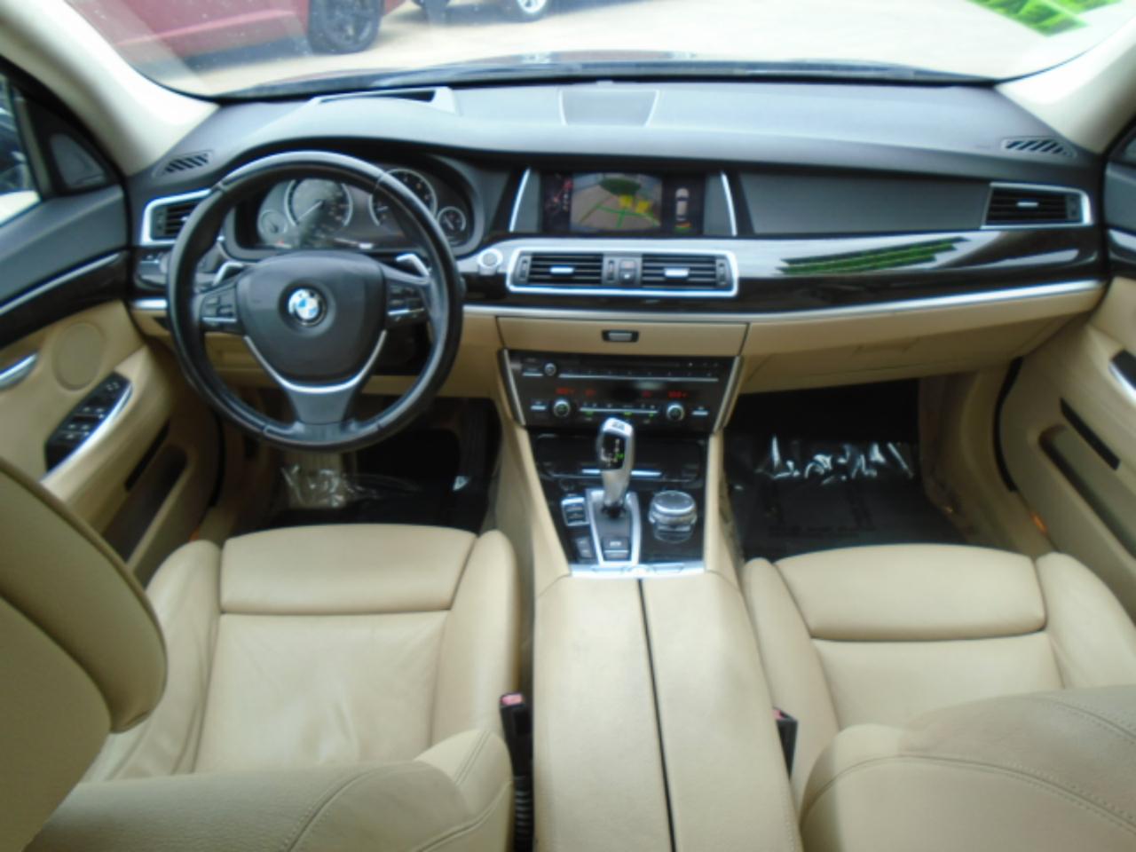 BMW 5-Series Gran Turismo 535i 2016