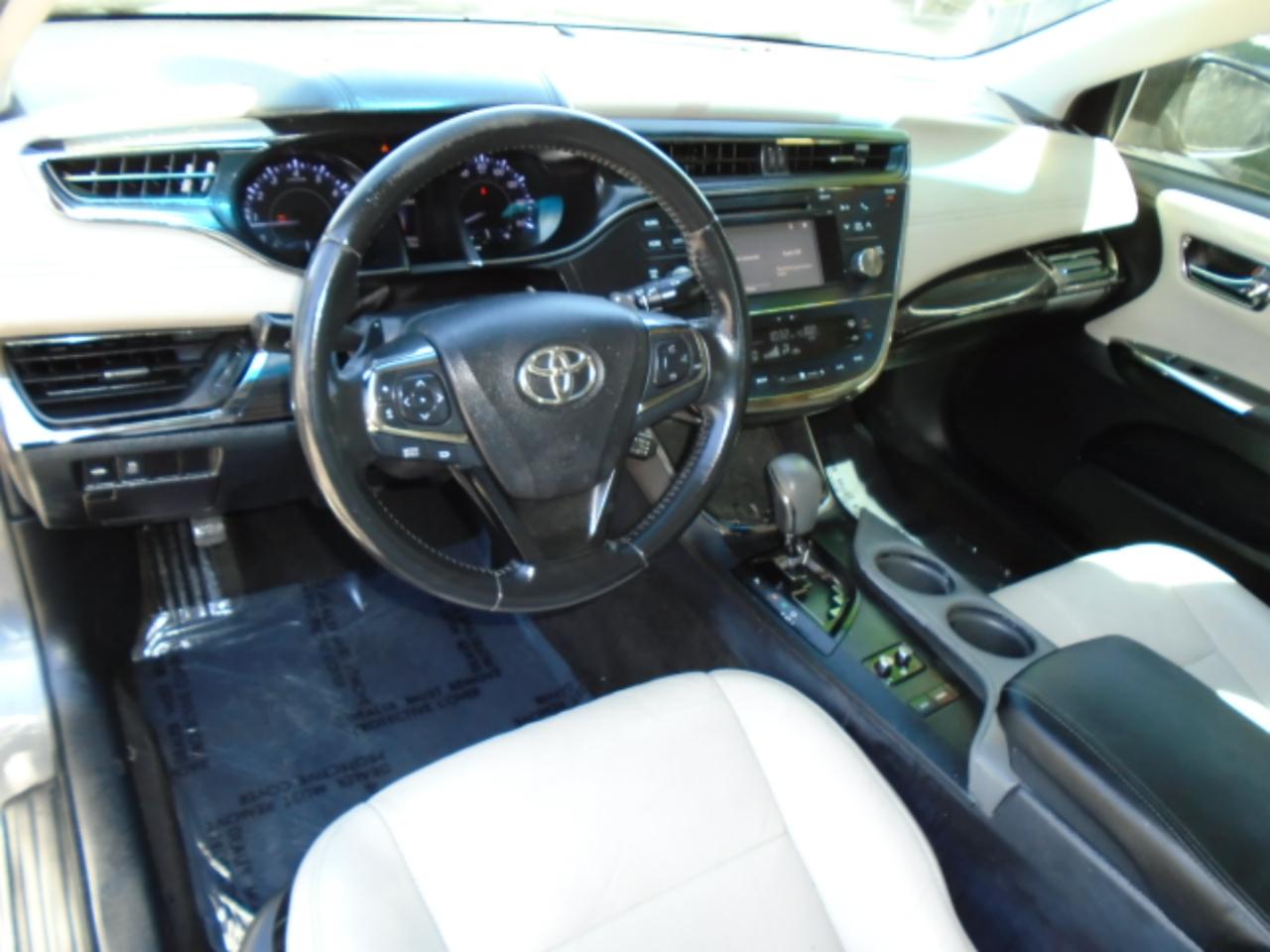 Toyota Avalon XLE Touring SE 2015
