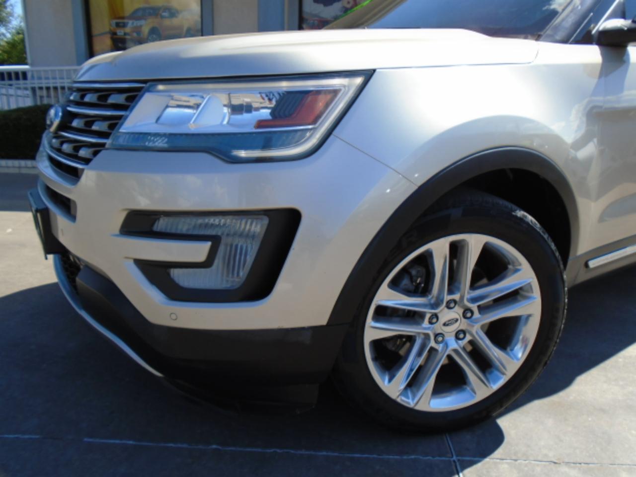 Ford Explorer XLT FWD 2017
