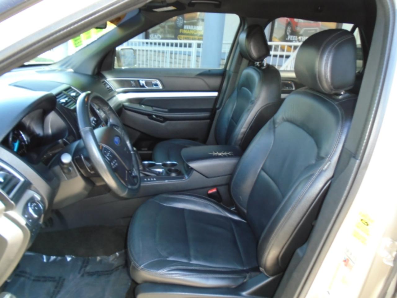 Ford Explorer XLT FWD 2017