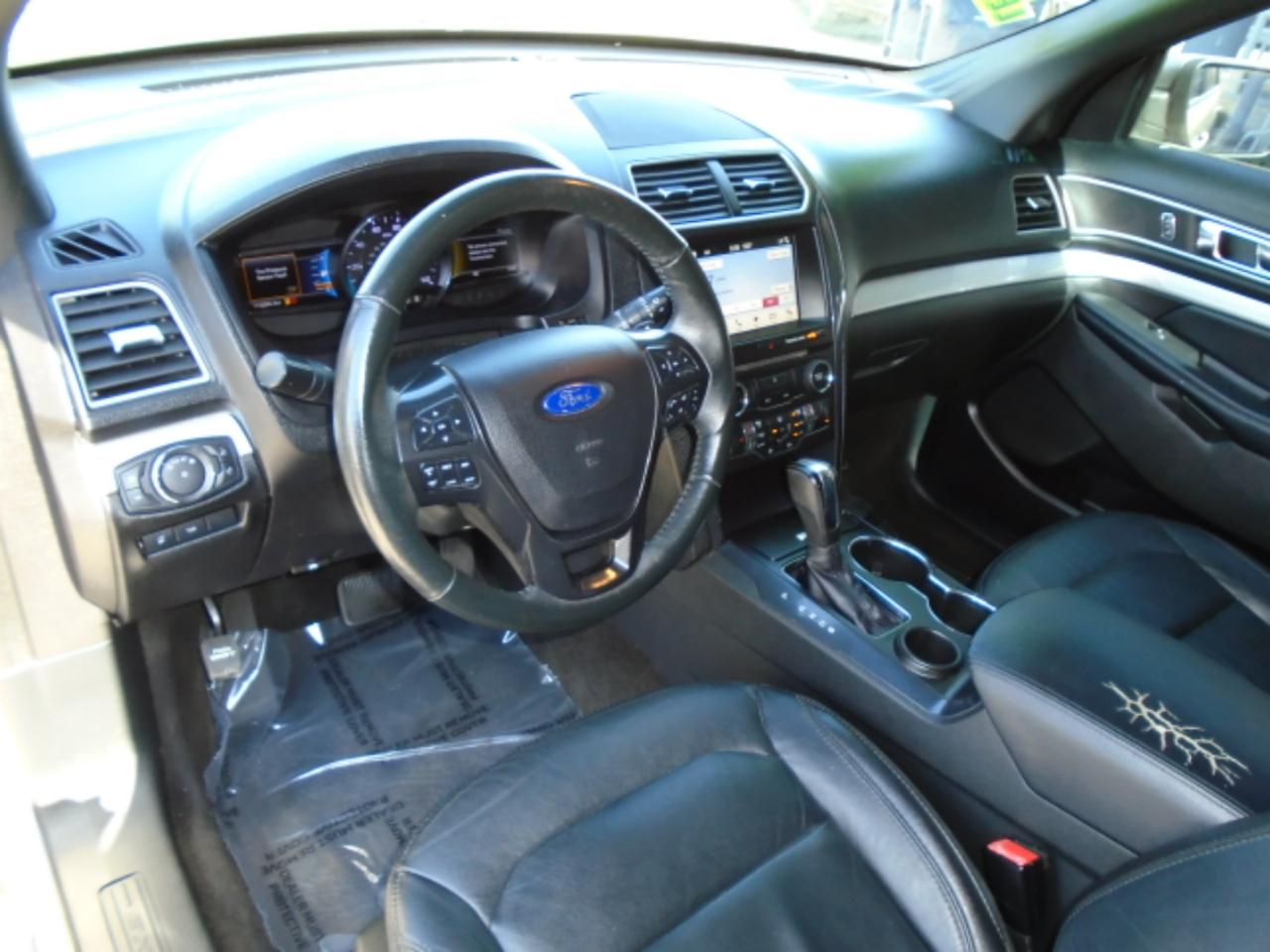 Ford Explorer XLT FWD 2017
