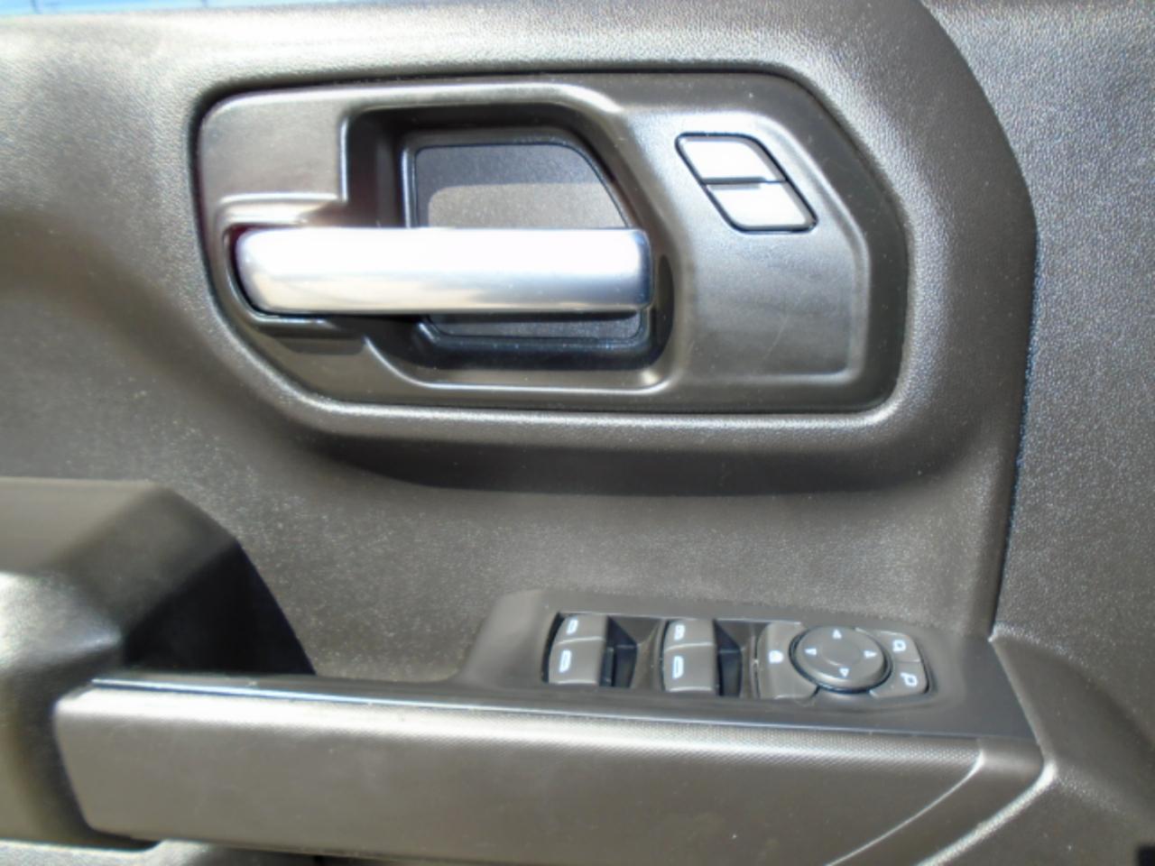 Chevrolet Silverado 1500 Custom Crew Cab Short Box 2WD 2021
