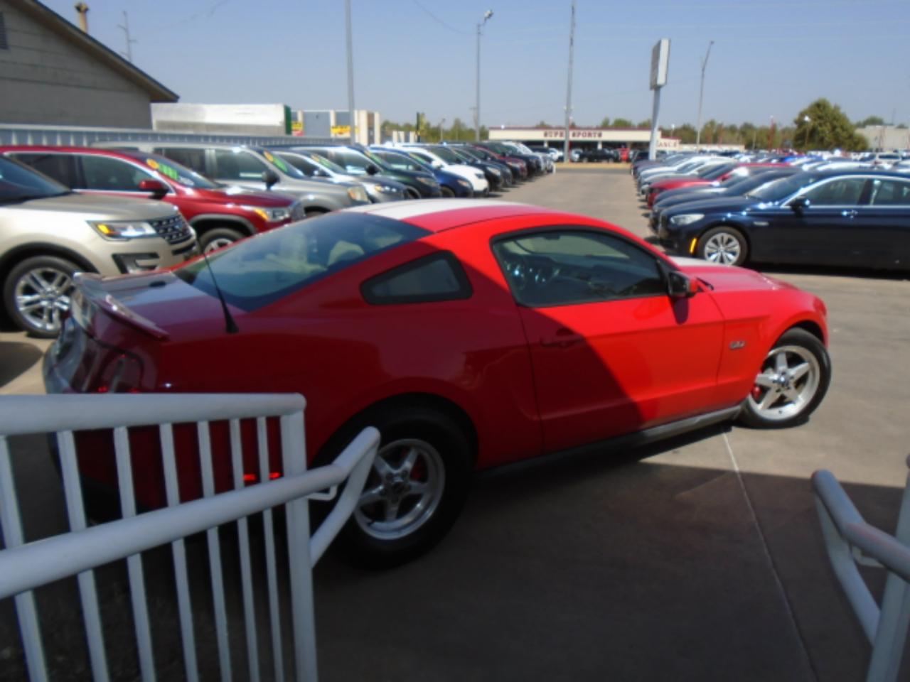 Ford Mustang GT Coupe 2011