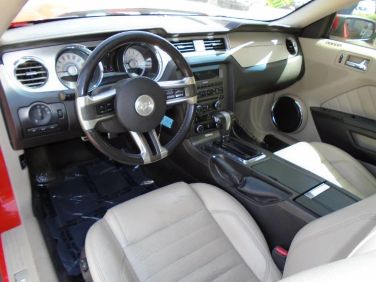 Ford Mustang GT Coupe 2011