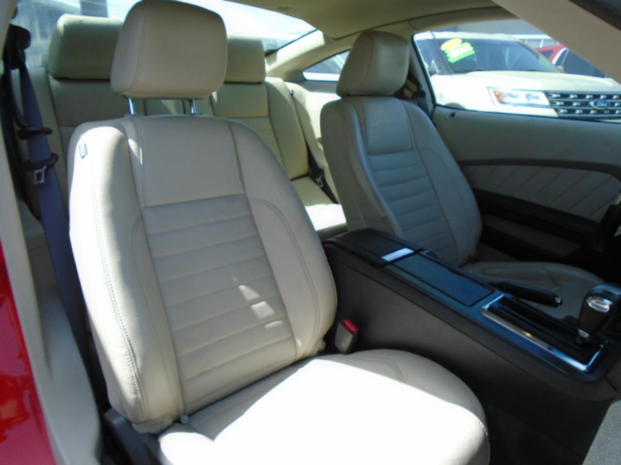 Ford Mustang GT Coupe 2011