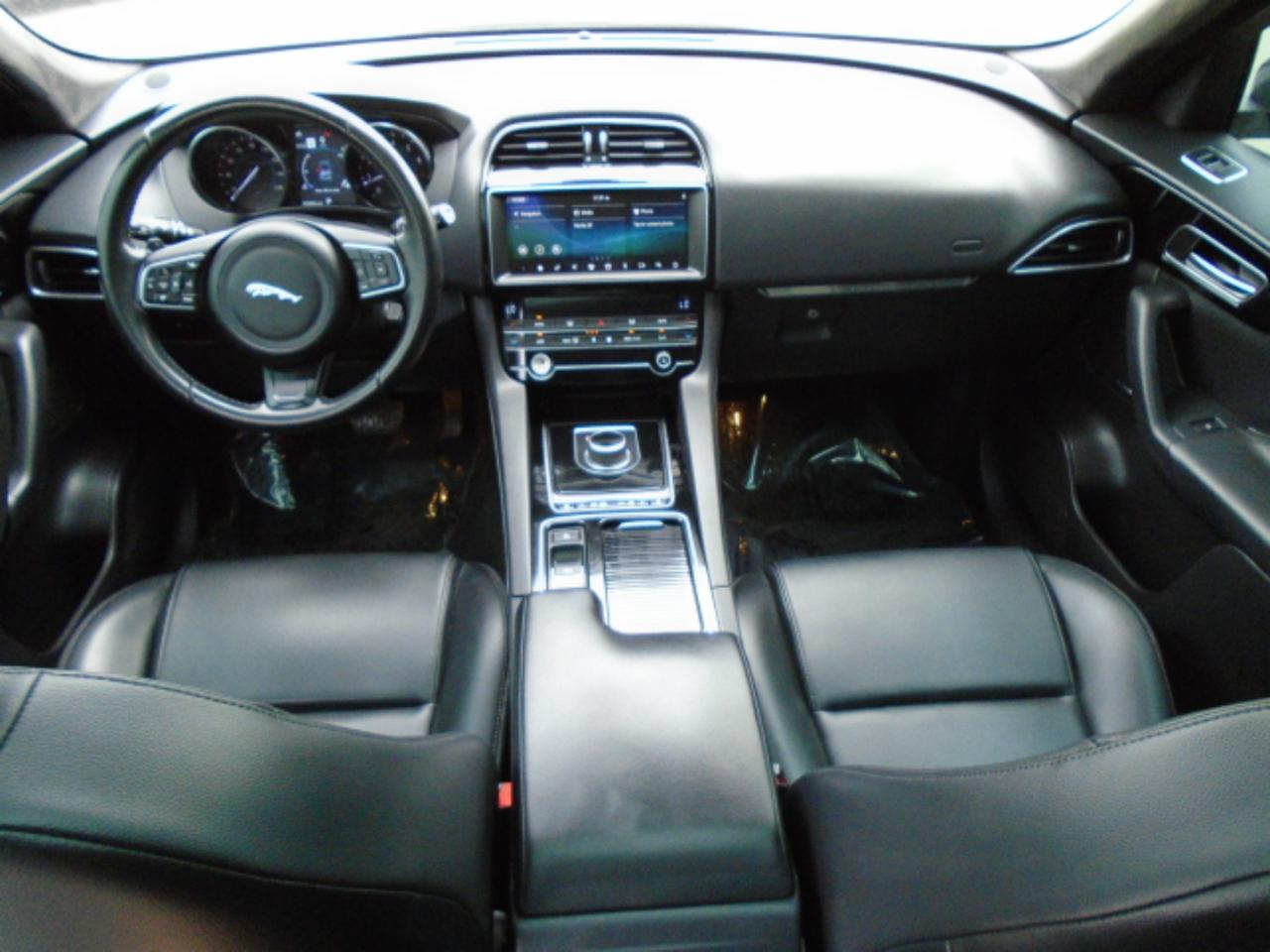 Jaguar F-Pace 25t Premium 2020