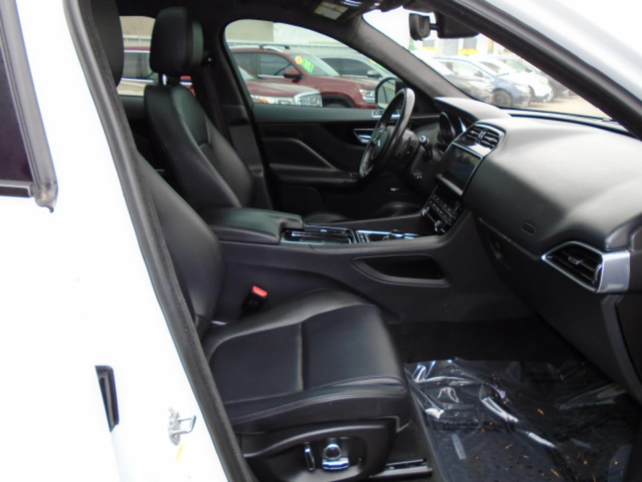 Jaguar F-Pace 25t Premium 2020