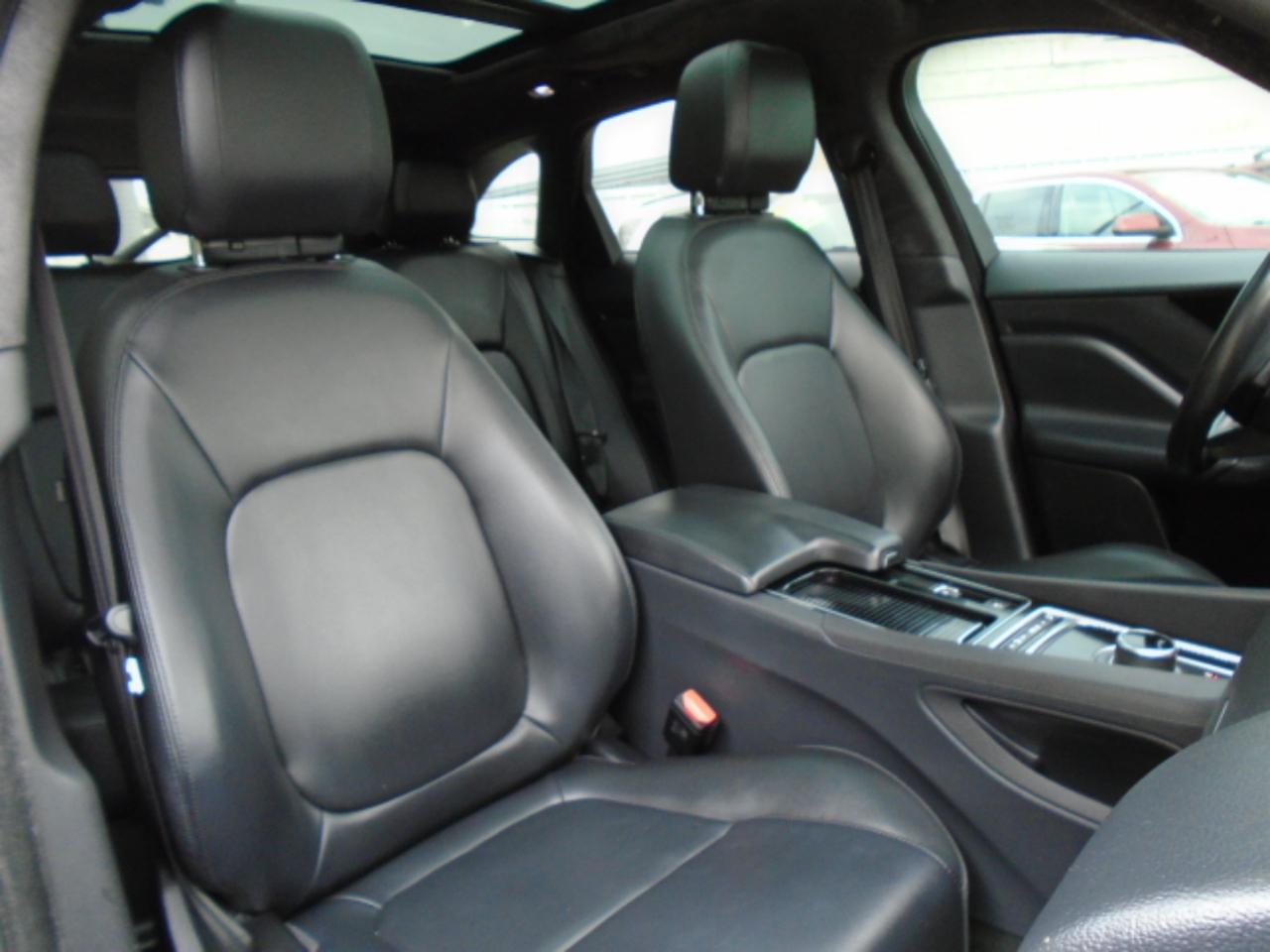 Jaguar F-Pace 25t Premium 2020