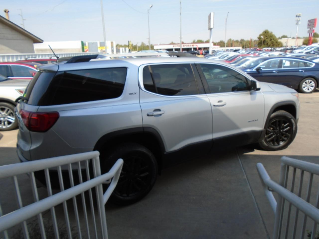 GMC Acadia SLT-1 FWD 2018