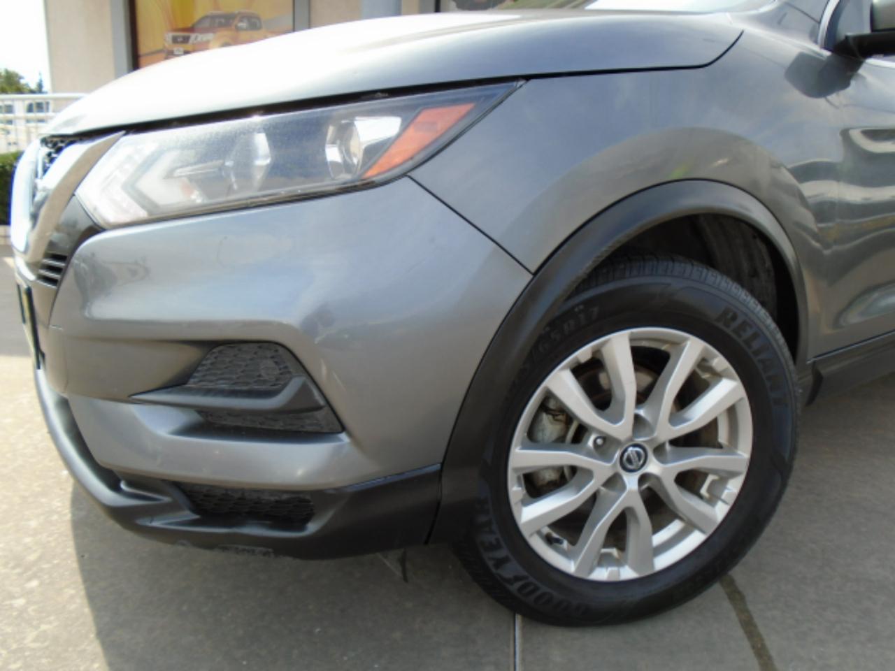 Nissan Rogue Sport S 2021