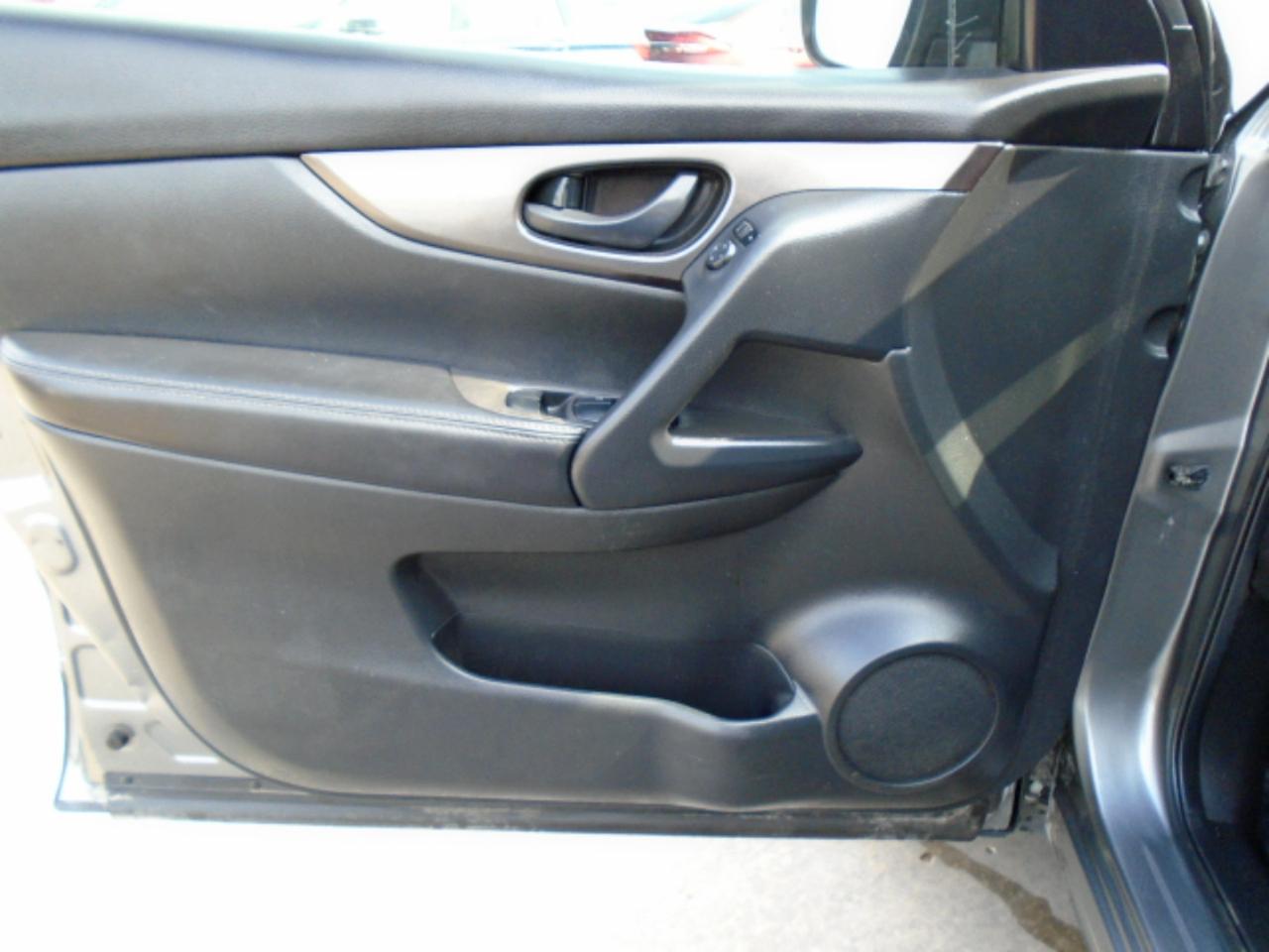 Nissan Rogue Sport S 2021